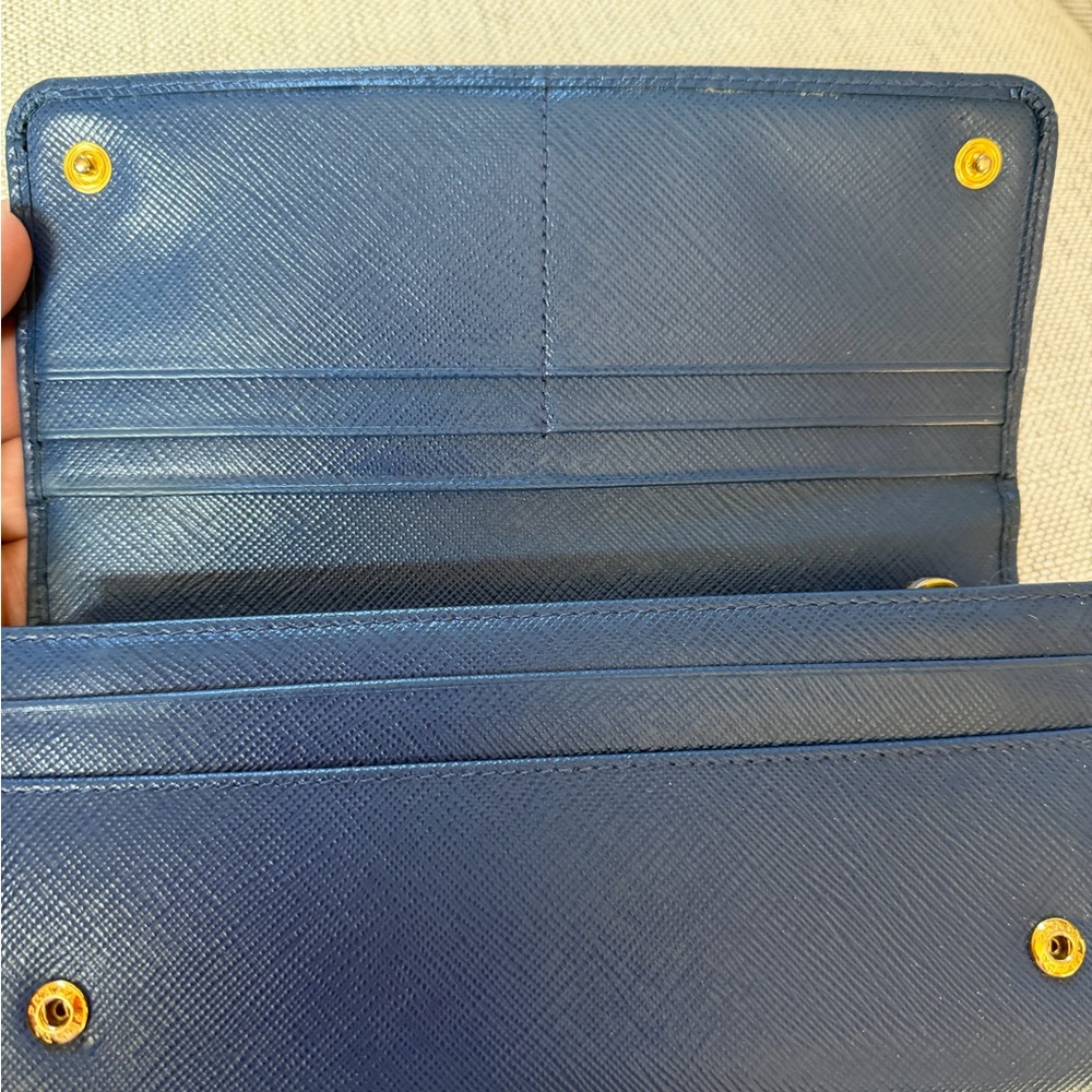 Prada Navy Blue Wallet with Gold Logo - Picture 12 of 13